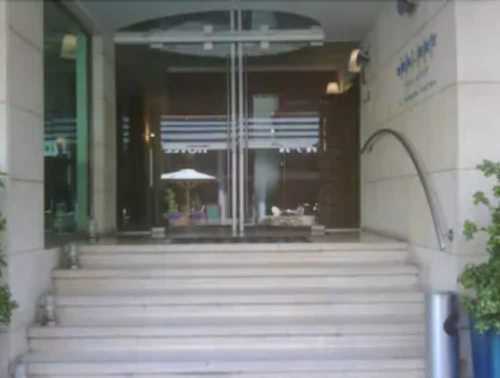 Seanet Hotel By Afi Hotels Тел Авив Екстериор снимка